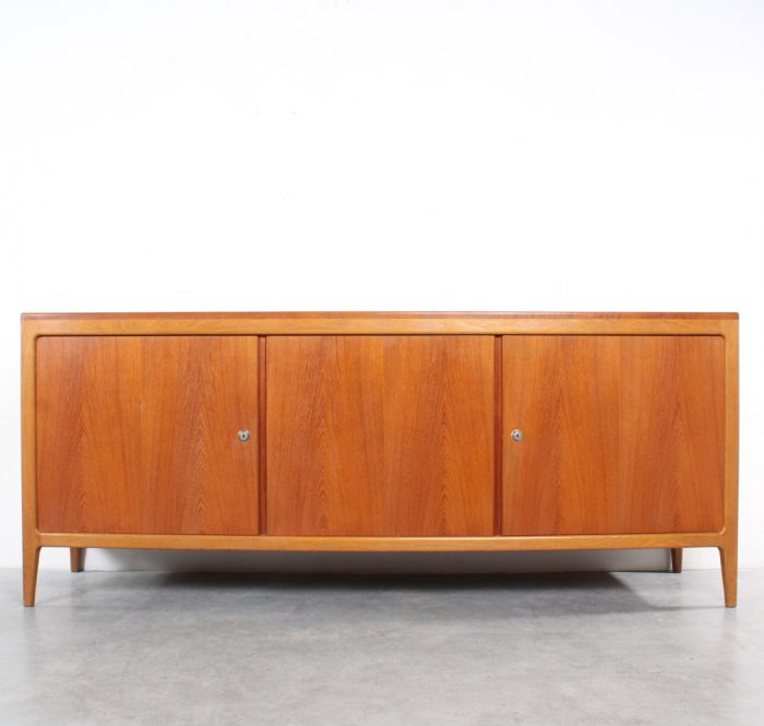 studio1900 | Wilkhahn sideboard design Hartmut Lohmeyer