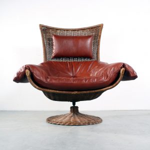 Montis design Gerard van den Berg rattan chair