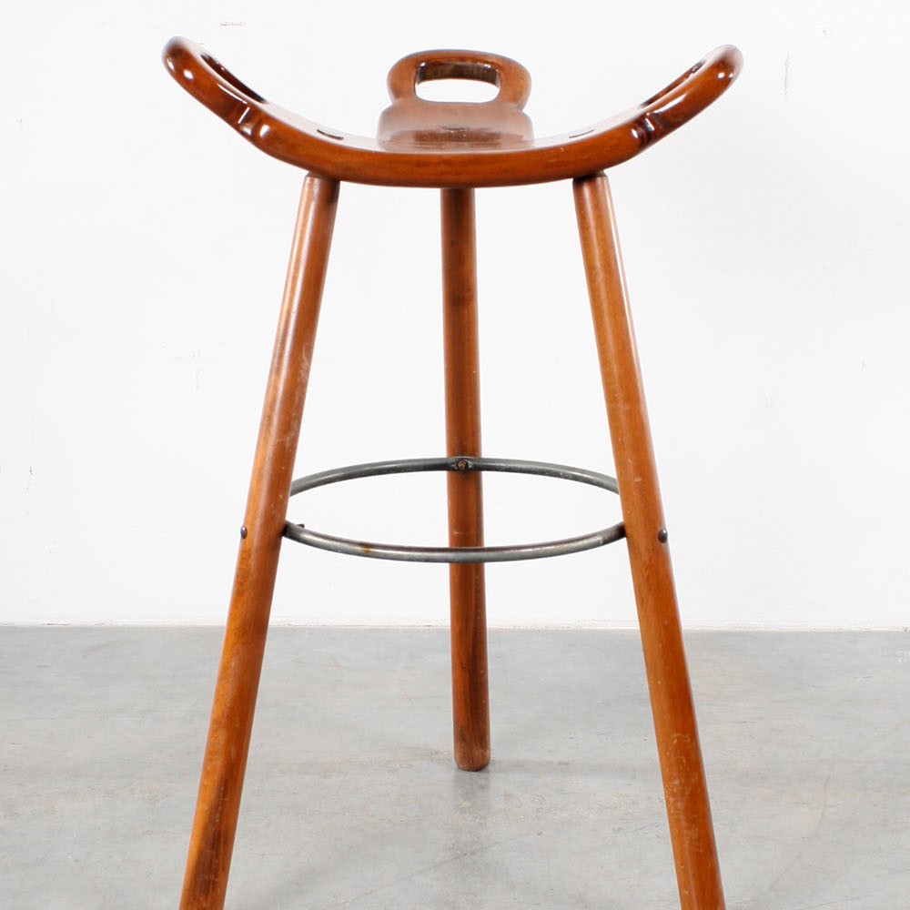 Spanish bar stools brutalist barkrukken studio1900