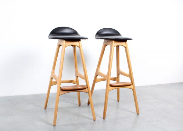 Erik Buch design bar stools oak Buck