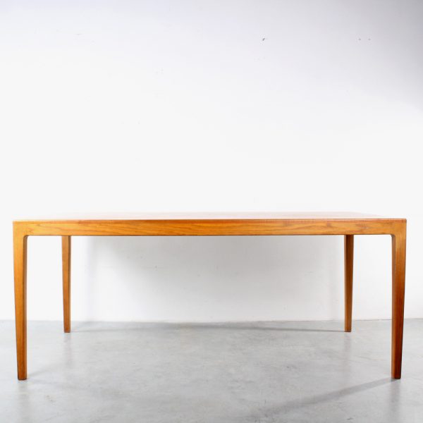 Wilkhahn table desk design Hartmut Lohmeyer
