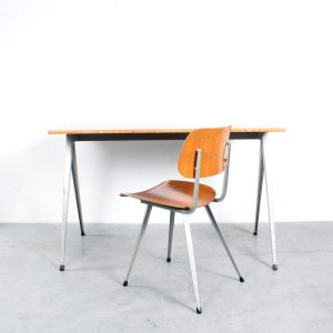 Compas table Dutch design chair