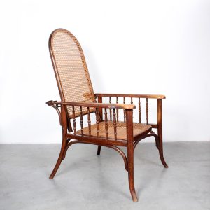 Thonet lounge chair