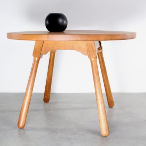 Dutch early oak table