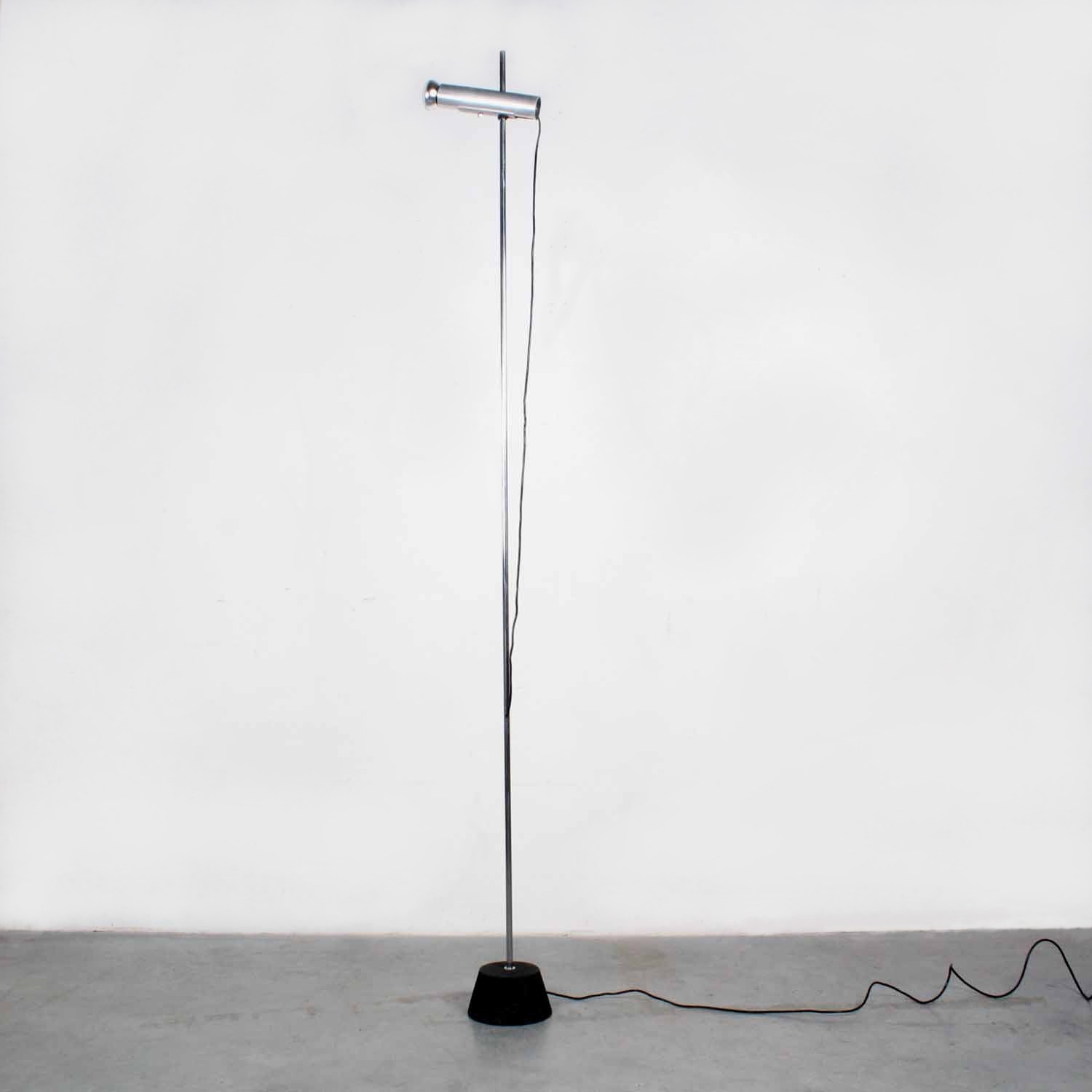 Gino Sarfatti floor lamp