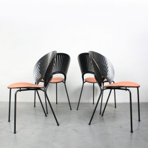 Fredericia 3296 dining chairs